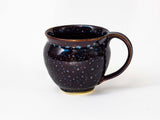 Tasse à thé avec anse