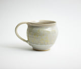 Tasse à thé avec anse